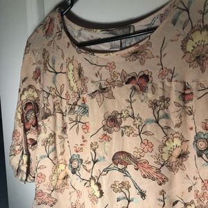 ❗️ 3 Days left ❗️ Forever 21 girly shirt sz small